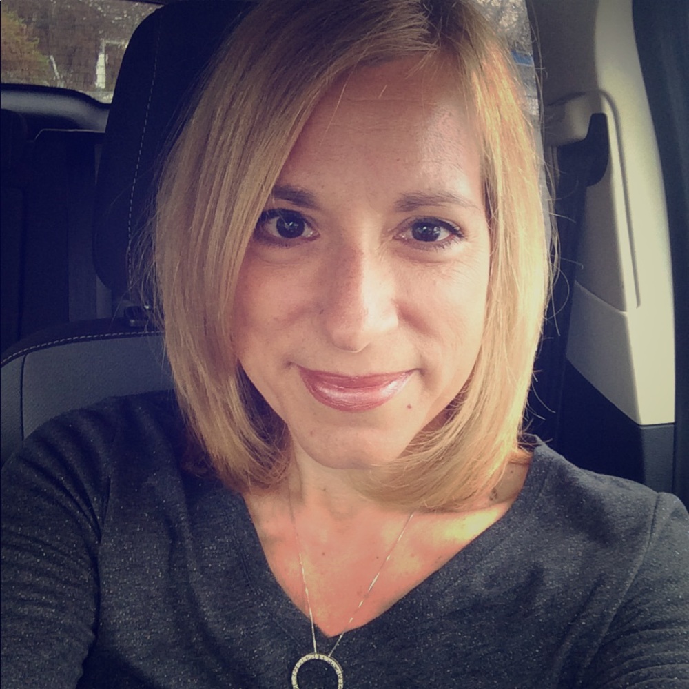 Meet your Posher, Debbie